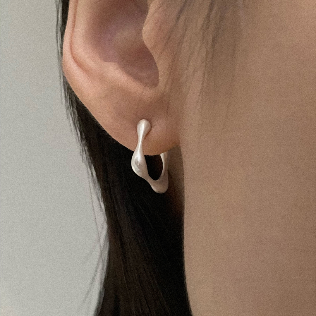 1.1_dunestud_ear